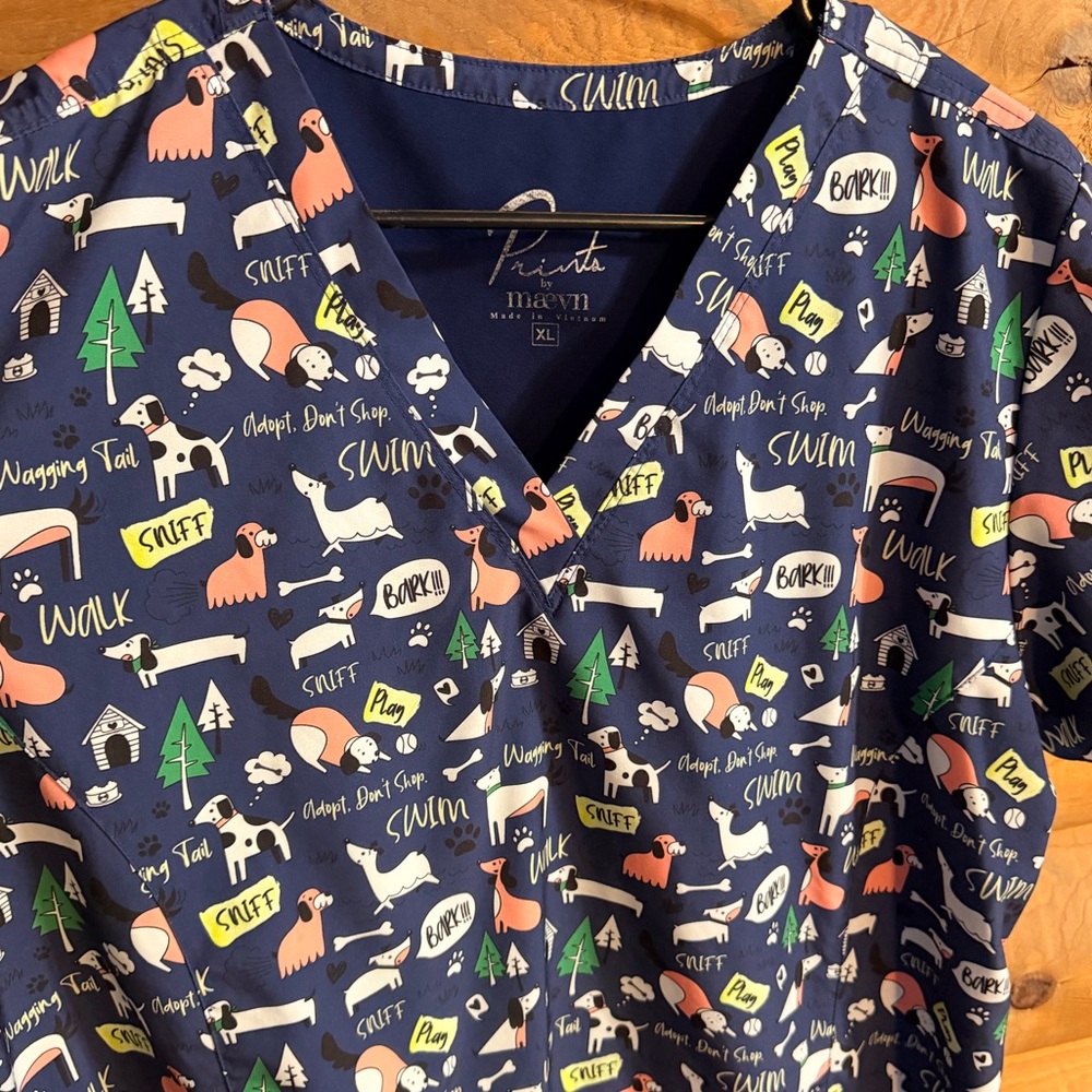 Dog scrub top v-neck